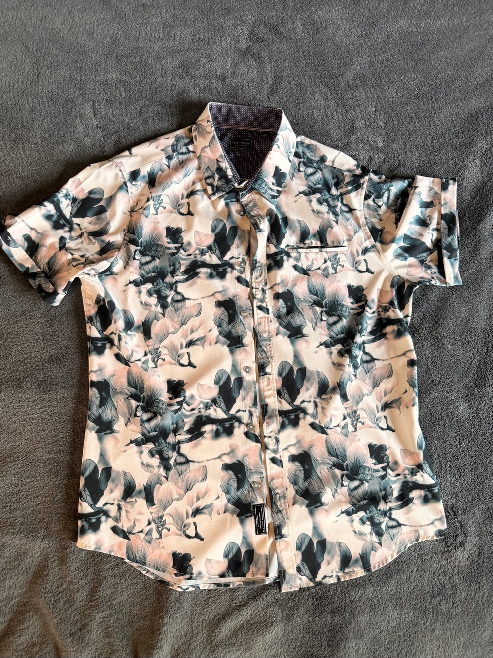 7 Diamonds Short-Sleeve Floral Button-Down Shirt - Pink & Black